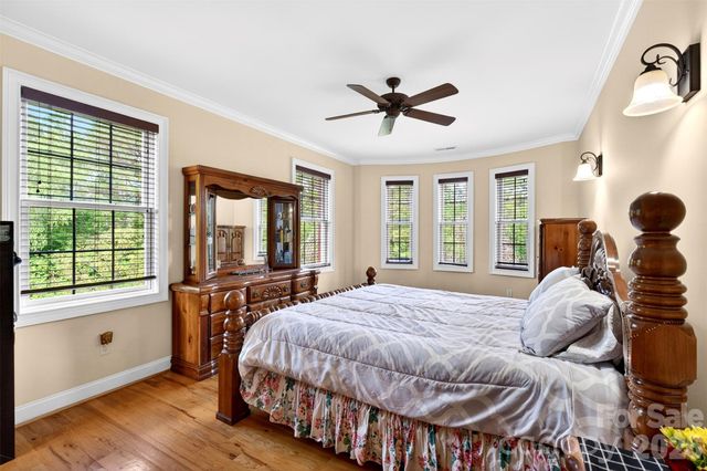 502 Hickory Hollow Road, Inman, SC 29349