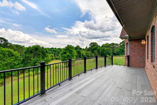 502 Hickory Hollow Road, Inman, SC 29349
