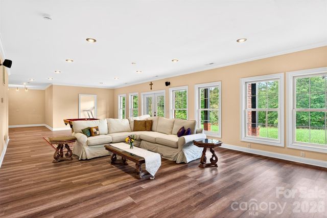502 Hickory Hollow Road, Inman, SC 29349