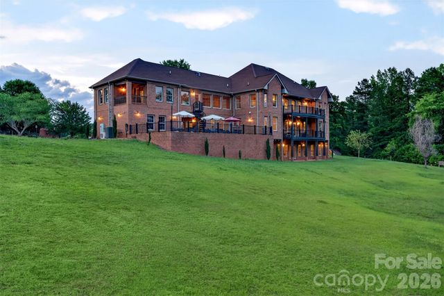 502 Hickory Hollow Road, Inman, SC 29349