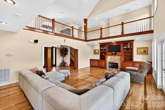 502 Hickory Hollow Road, Inman, SC 29349