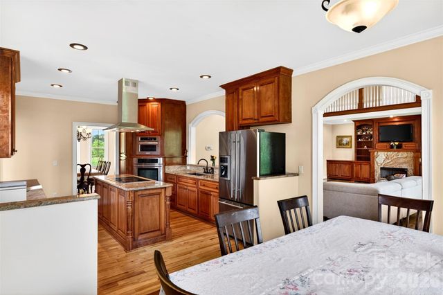 502 Hickory Hollow Road, Inman, SC 29349
