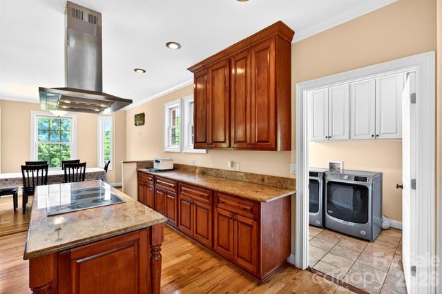 502 Hickory Hollow Road, Inman, SC 29349