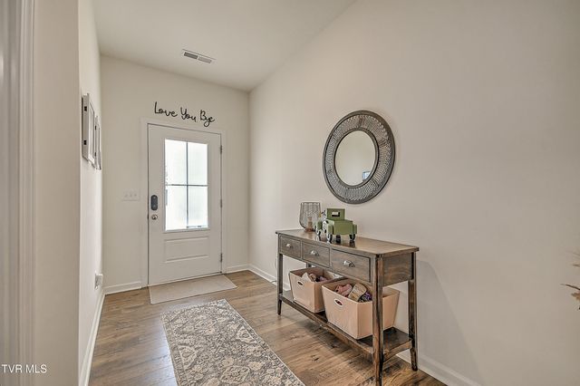 6901 Wildlife Circle, Piney Flats, TN 37686