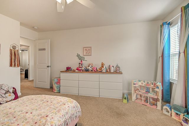 6901 Wildlife Circle, Piney Flats, TN 37686