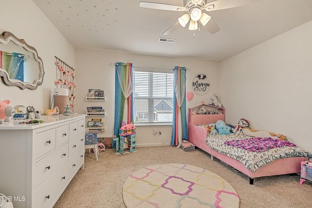 6901 Wildlife Circle, Piney Flats, TN 37686