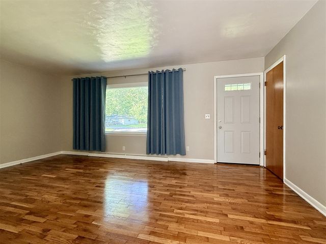 4801 Tressa Drive, Lansing, MI 48910