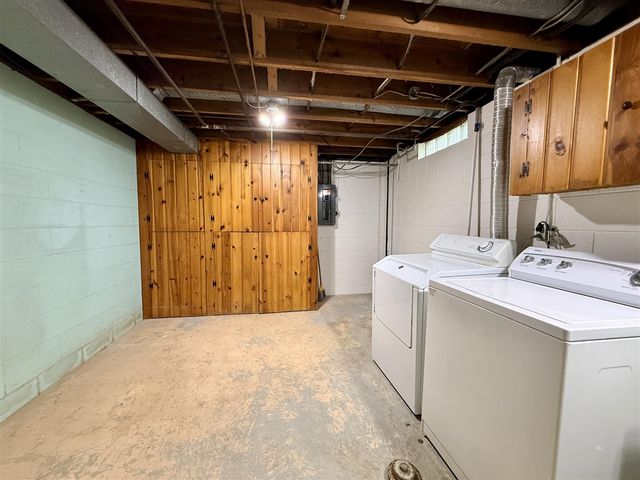 4801 Tressa Drive, Lansing, MI 48910
