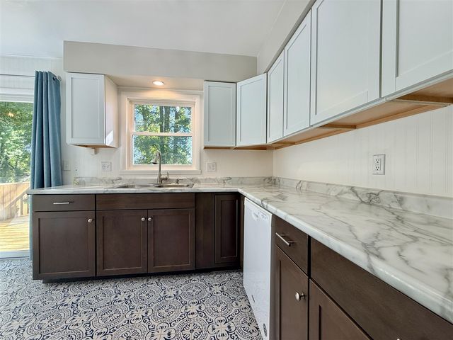 4801 Tressa Drive, Lansing, MI 48910