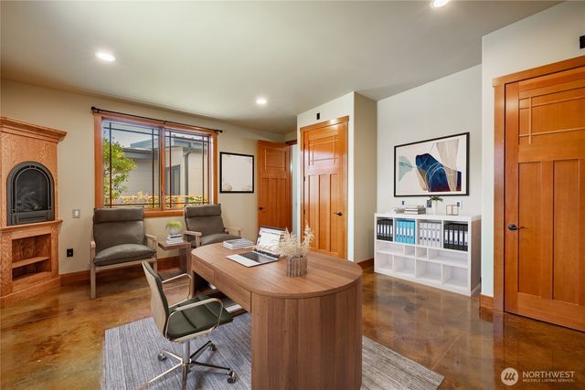 5727 Nakat Way, Blaine, WA 98230