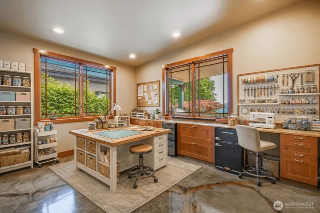 5727 Nakat Way, Blaine, WA 98230