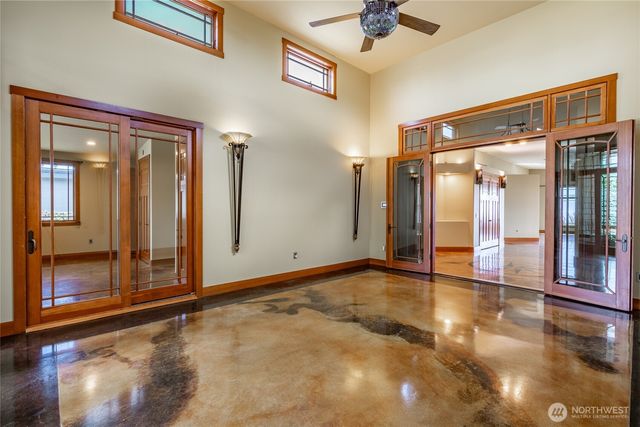 5727 Nakat Way, Blaine, WA 98230