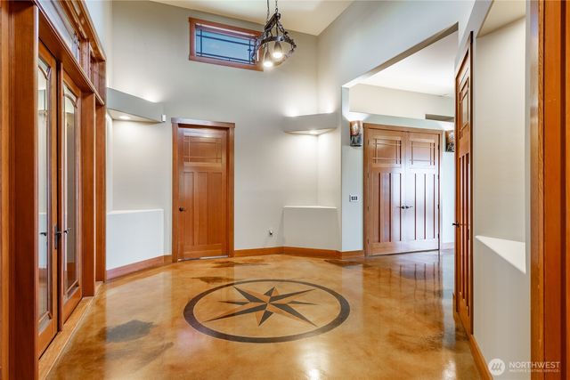 5727 Nakat Way, Blaine, WA 98230