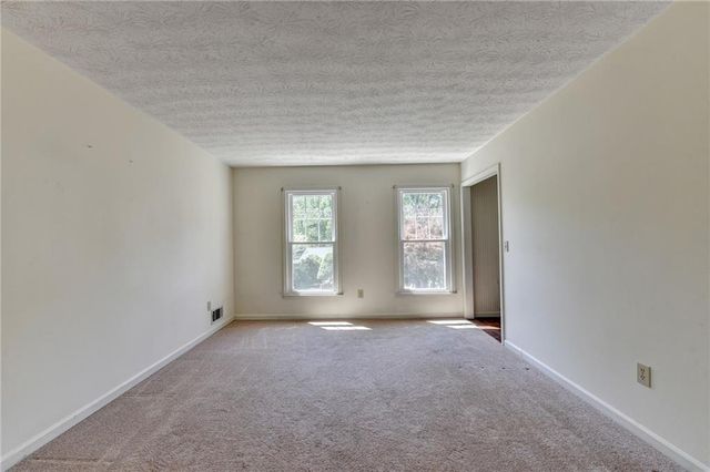 2196 Lunceford, Lilburn, GA 30047