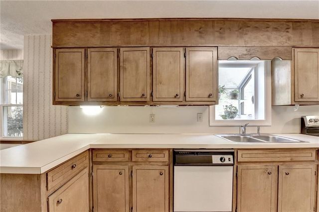 2196 Lunceford, Lilburn, GA 30047