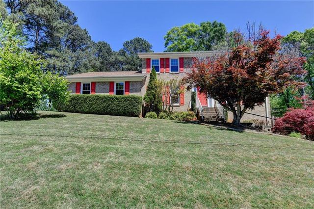 2196 Lunceford, Lilburn, GA 30047