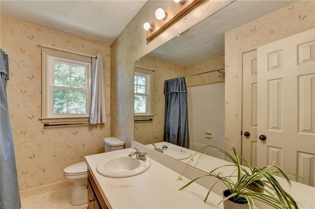 2196 Lunceford, Lilburn, GA 30047