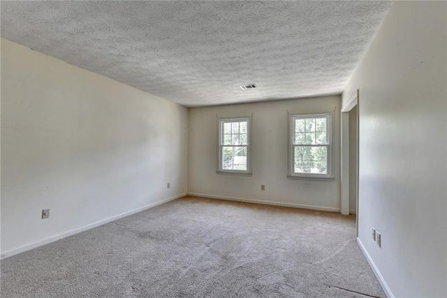 2196 Lunceford, Lilburn, GA 30047