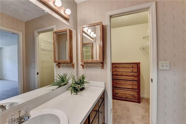 2196 Lunceford, Lilburn, GA 30047