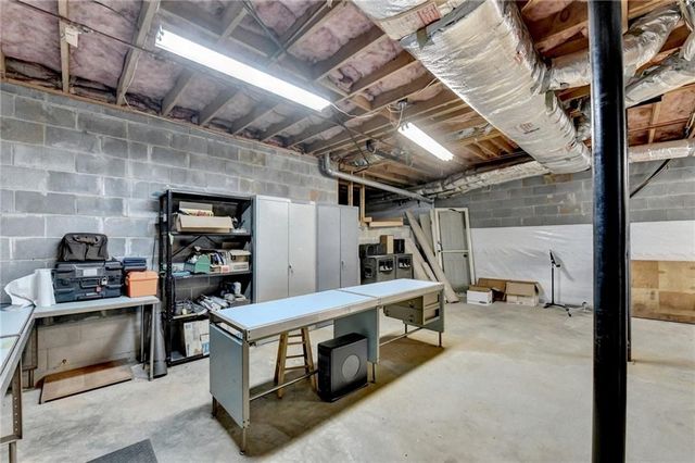 2196 Lunceford, Lilburn, GA 30047