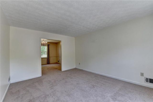 2196 Lunceford, Lilburn, GA 30047