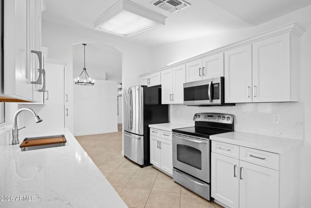 19532 N 88TH Drive, Peoria, AZ 85382