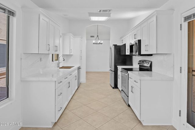 19532 N 88TH Drive, Peoria, AZ 85382