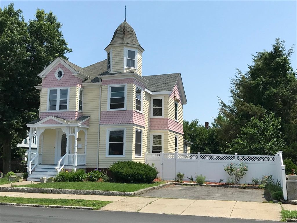 199 Burrill 1, Swampscott, MA 01907