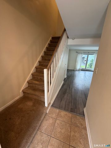 93 Park Avenue 403, Danbury, CT 06810