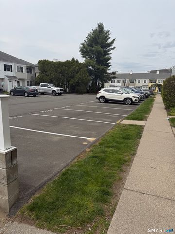 93 Park Avenue 403, Danbury, CT 06810