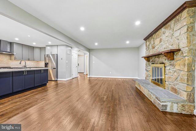 3802 IVANHOE LN, Alexandria, VA 22310