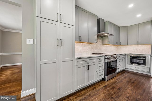 3802 IVANHOE LN, Alexandria, VA 22310