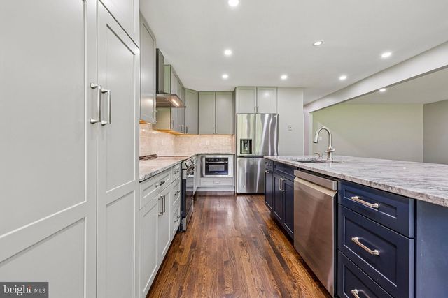 3802 IVANHOE LN, Alexandria, VA 22310