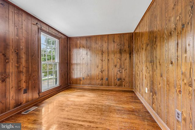 3802 IVANHOE LN, Alexandria, VA 22310