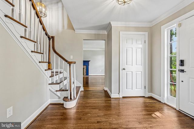 3802 IVANHOE LN, Alexandria, VA 22310