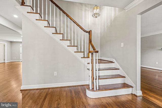 3802 IVANHOE LN, Alexandria, VA 22310