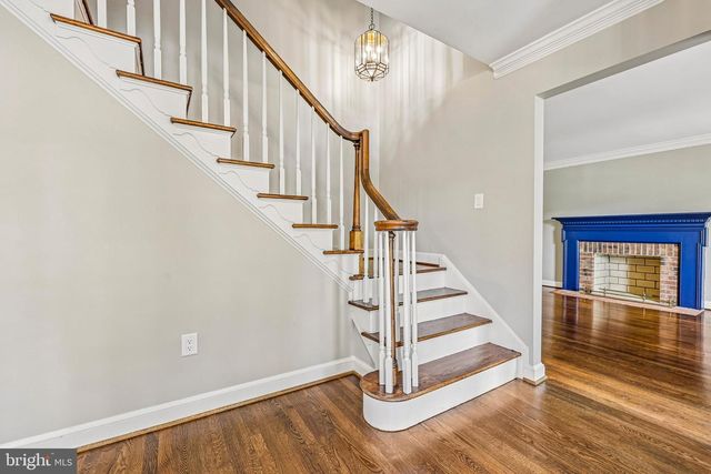 3802 IVANHOE LN, Alexandria, VA 22310