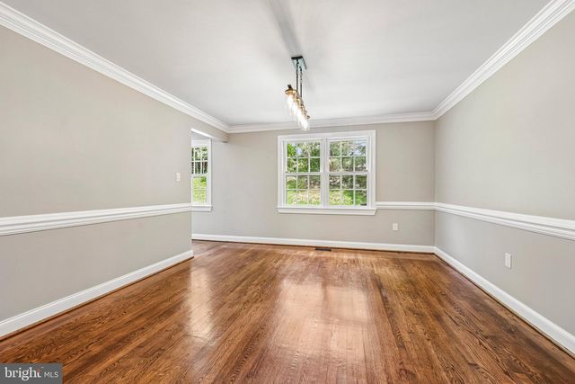 3802 IVANHOE LN, Alexandria, VA 22310