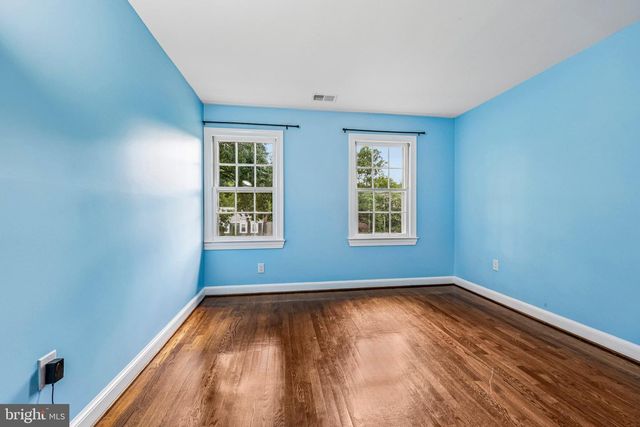 3802 IVANHOE LN, Alexandria, VA 22310