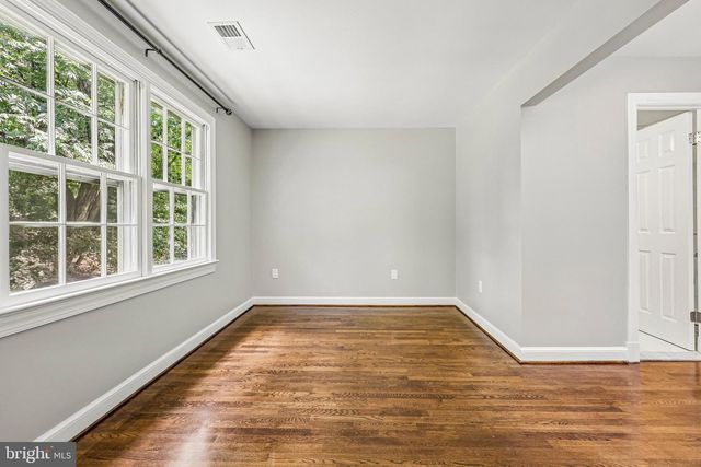 3802 IVANHOE LN, Alexandria, VA 22310