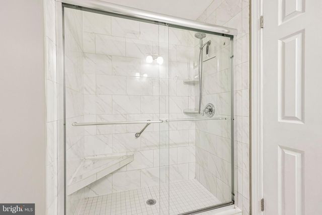 3802 IVANHOE LN, Alexandria, VA 22310