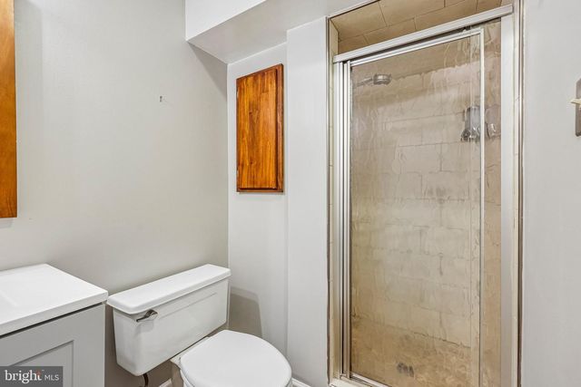 3802 IVANHOE LN, Alexandria, VA 22310