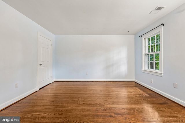 3802 IVANHOE LN, Alexandria, VA 22310