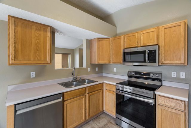 5412 Crown Ridge Road NW, Albuquerque, NM 87114