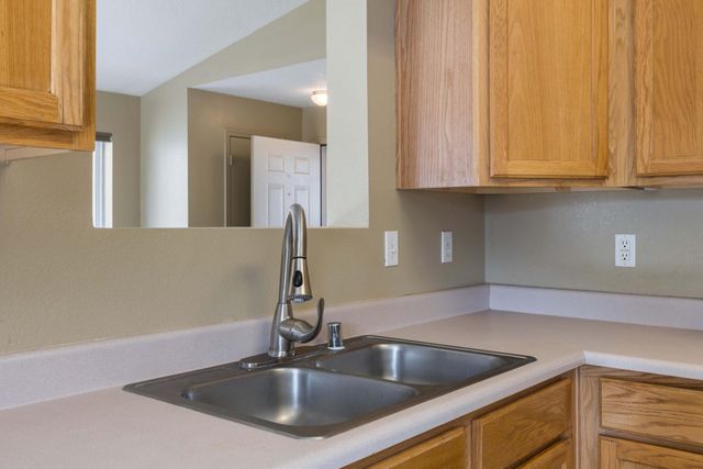 5412 Crown Ridge Road NW, Albuquerque, NM 87114