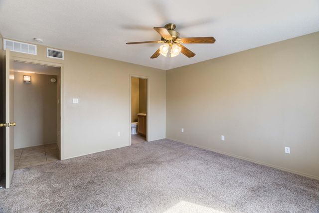 5412 Crown Ridge Road NW, Albuquerque, NM 87114