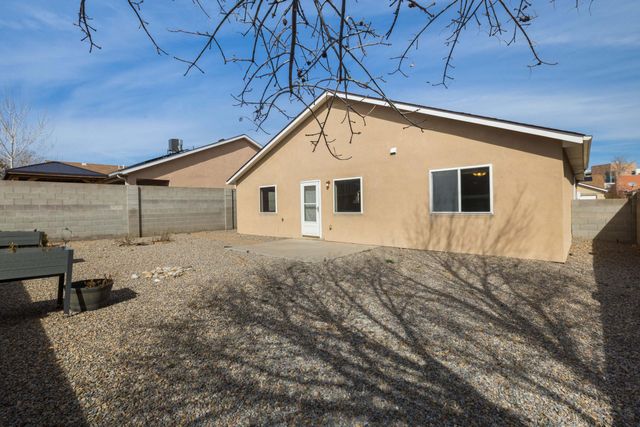 5412 Crown Ridge Road NW, Albuquerque, NM 87114