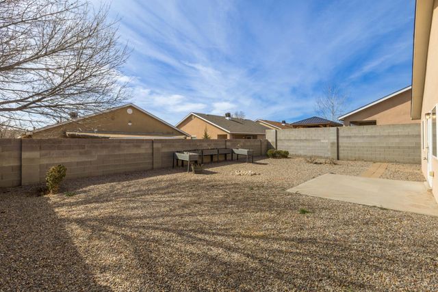 5412 Crown Ridge Road NW, Albuquerque, NM 87114