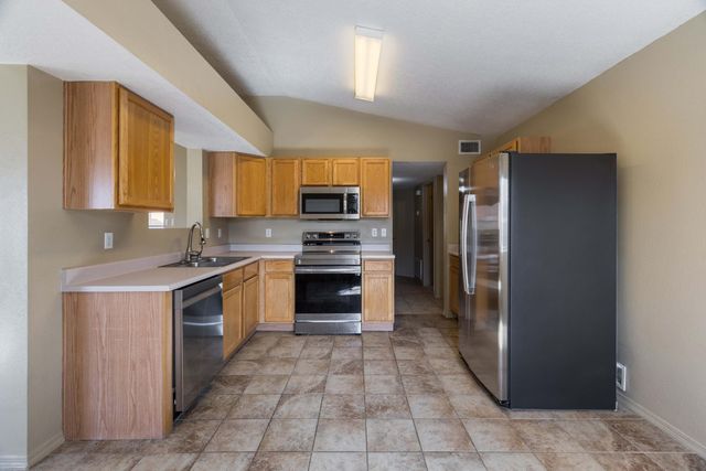 5412 Crown Ridge Road NW, Albuquerque, NM 87114