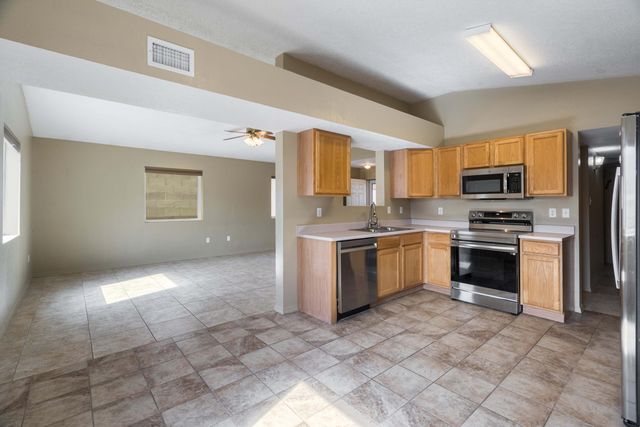 5412 Crown Ridge Road NW, Albuquerque, NM 87114